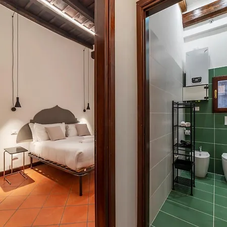 Brand New In The Heart Of Rome-for 5! Lägenhet *