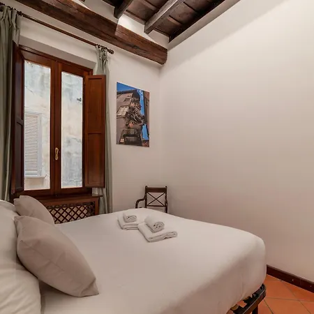 Brand New In The Heart Of Rome-for 5! Lägenhet *